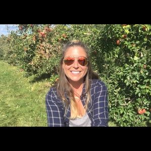 Meet your Posher, Sara